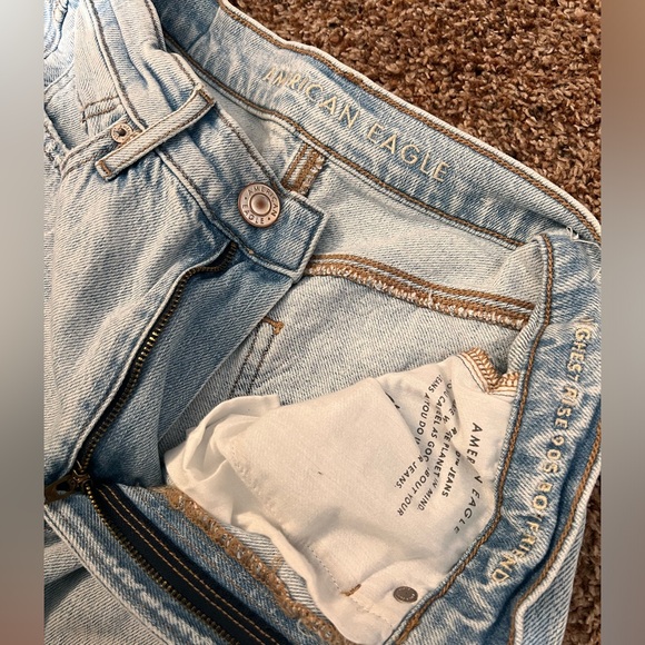 American Eagle Boyfriend Jeans - Picture 2 of 4